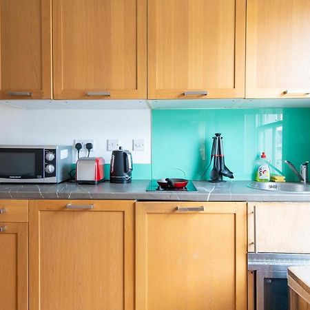 London Central Studio Bagian luar foto