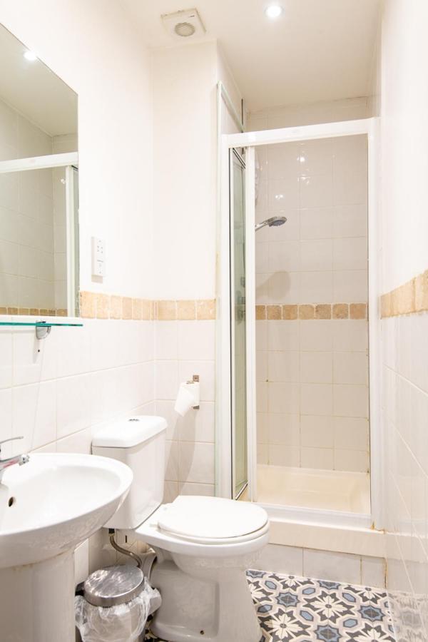 London Central Studio Bagian luar foto