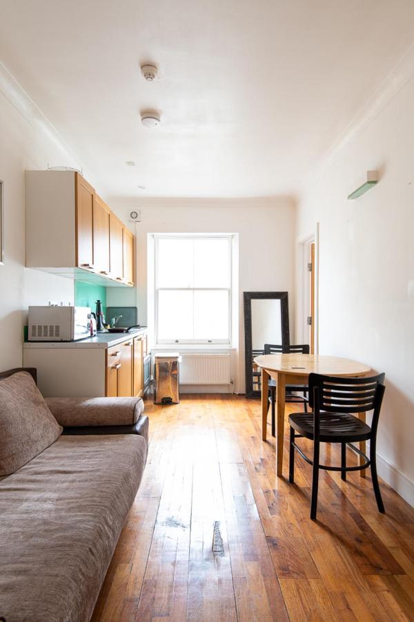 London Central Studio Bagian luar foto